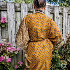 Vintage Silk Kimono - Feliz