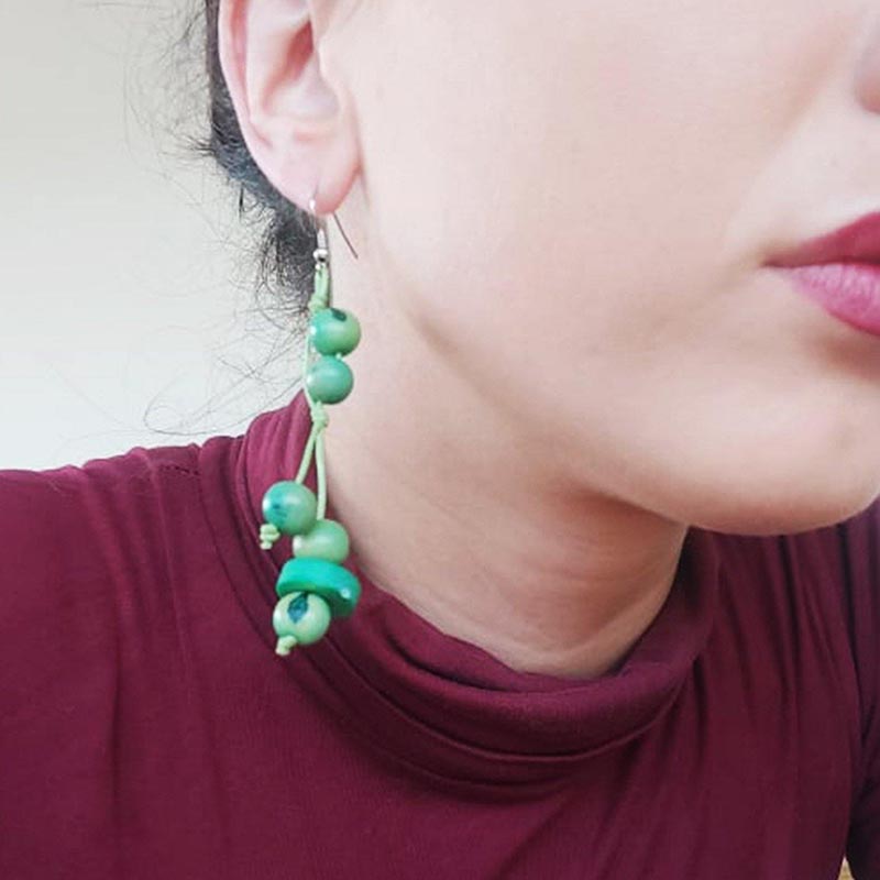 Load image into Gallery viewer, Ecuadorian Tagua and Acai Seed Earrings-Various Colours
