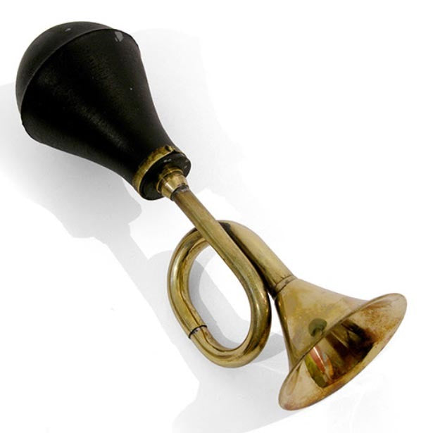 Load image into Gallery viewer, Retro Bugle Bike Horn

